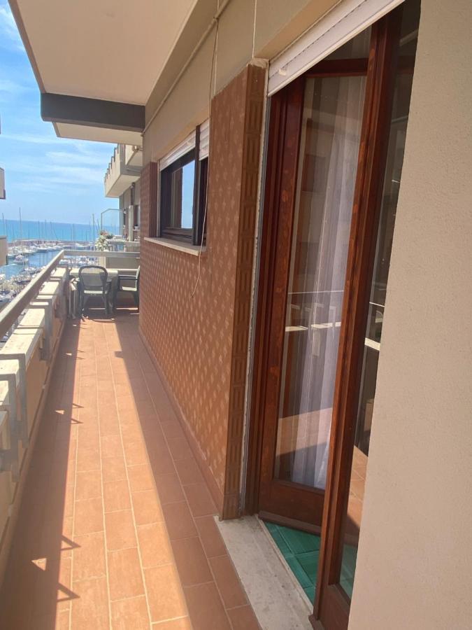 Lucia House Mare Nettuno Apartment Ngoại thất bức ảnh